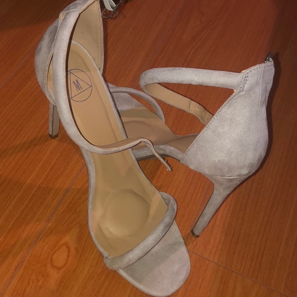 Nude high heel! Everyday go to look! ๐๐ - Picture 3 of 3